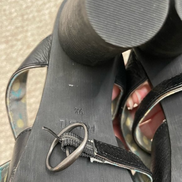 Fossil black strappy heels flower size 9.5 - Picture 6 of 14